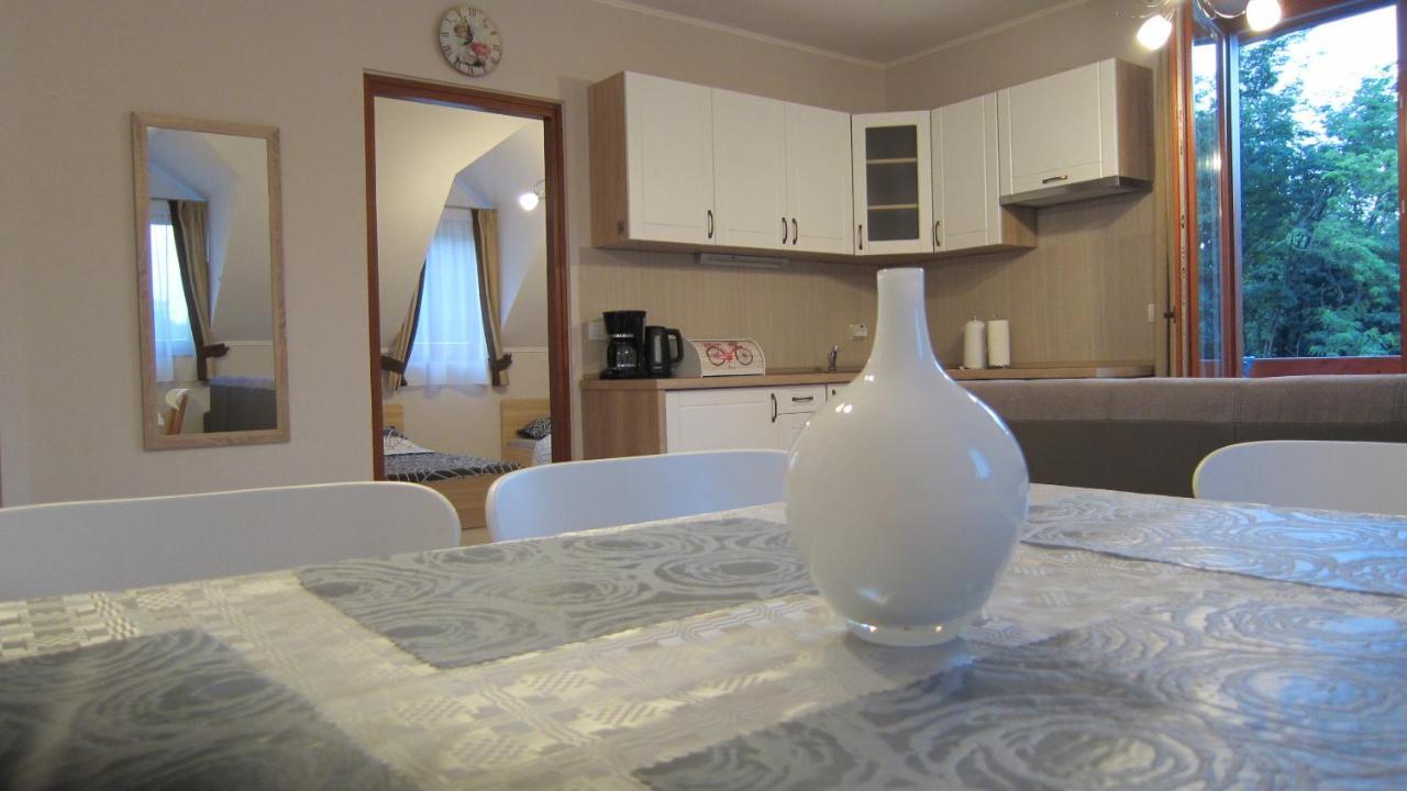 Appartment Kastelo Victoria Zalacsány Екстериор снимка
